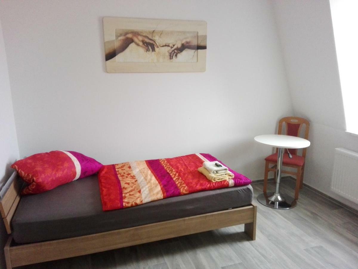 Pension Bernburg A² Екстериор снимка